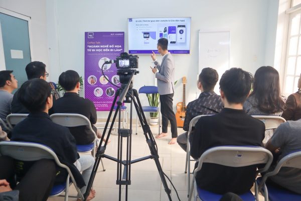 Coffee Talk : Ngành nghề đồ họa từ đi học đến đi làm