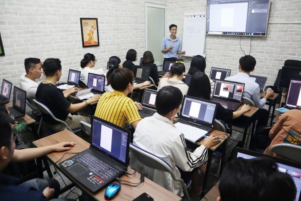 Học viên học đồ họa cần làm gì trong những ngày giãn cách